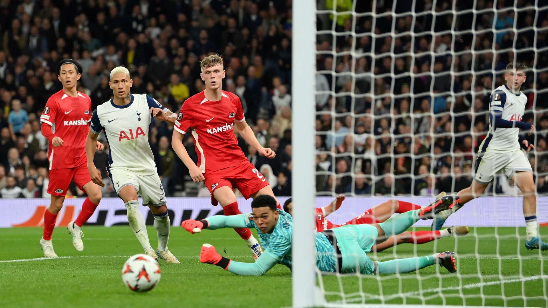 但他的表现 但他的表现